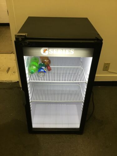 Gatorade Commercial Refrigerator QBD DC7H - Countertop Fridge - Other ...