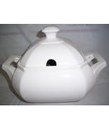 white ceramic soup tureen with lid octogonal stamped HC on bottom - $12.05