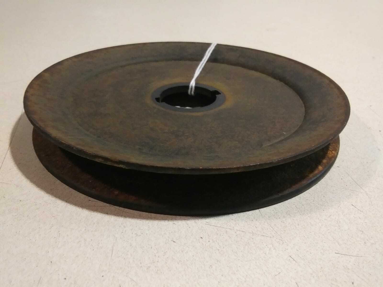 SIMPLICITY TRACTOR RIGHT SIDE DECK BELT PULLEY 1720388SM 5 1/4'' OD