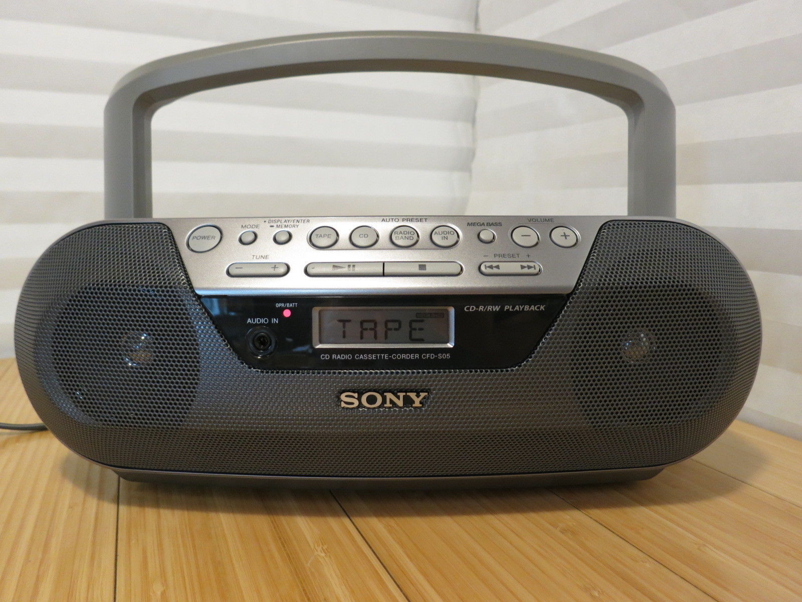 SONY CD AM FM Radio Cassette Boombox Mega Bass CFD-S05 Excellent ...