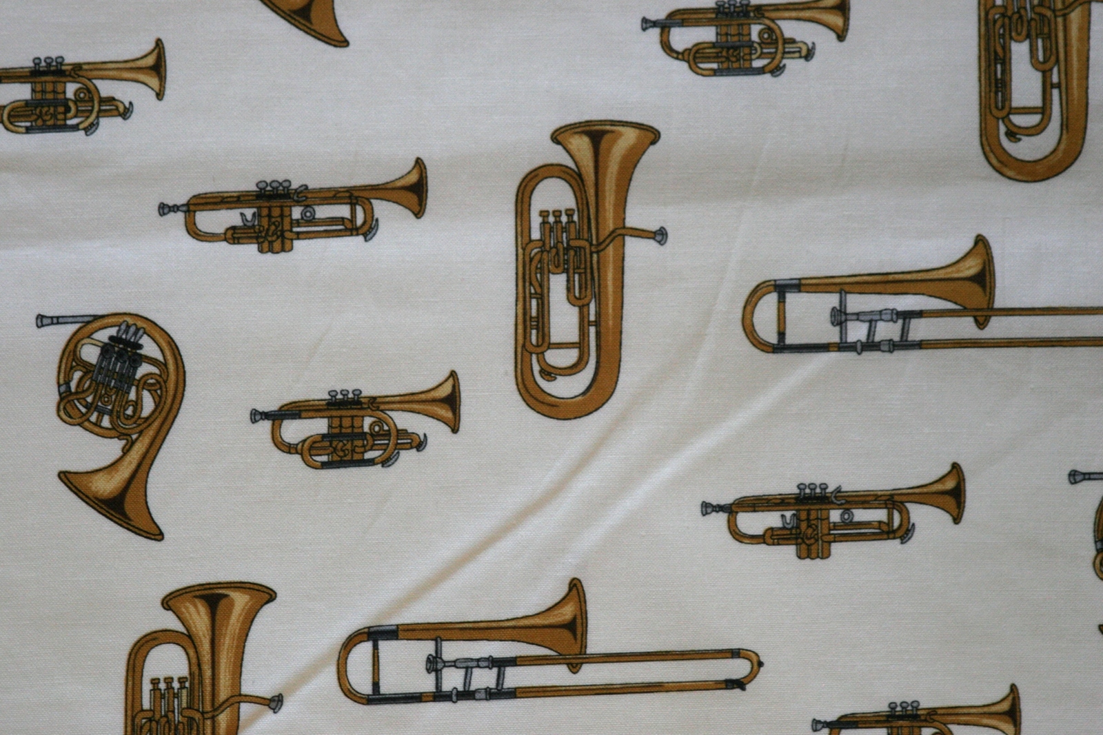 1/2yd Music/Trumpet/French horns instruments on ivory quilt fabricfree shipping Fabric
