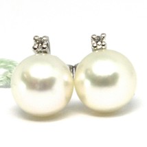 18K WHITE GOLD EARRINGS WITH WHITE ROUND AKOYA PEARLS 8.5 MM AND DIAMONDS image 2