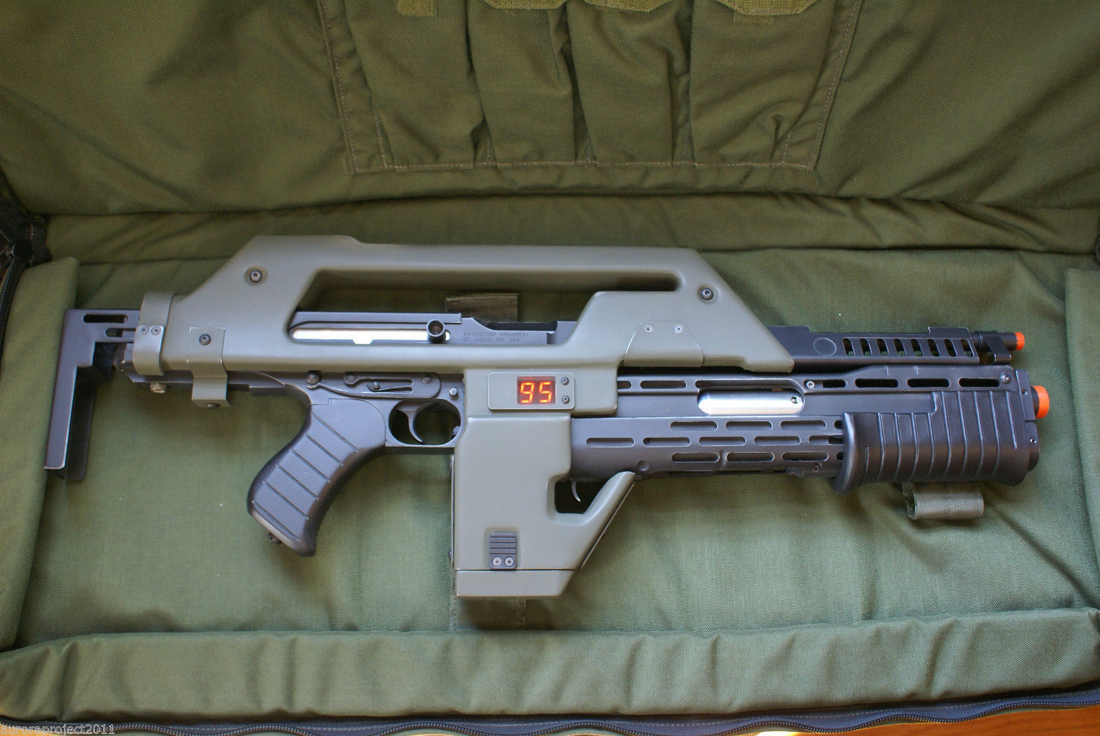 Aliens M41 A Hero Pulse Rifle Replica With Working Leds Full Sized Hand