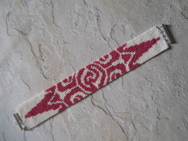 Bracelet, Deep Pink & Cream Aztec Sun Motif, Peyote Stitch, Tube Clasp - $39.00