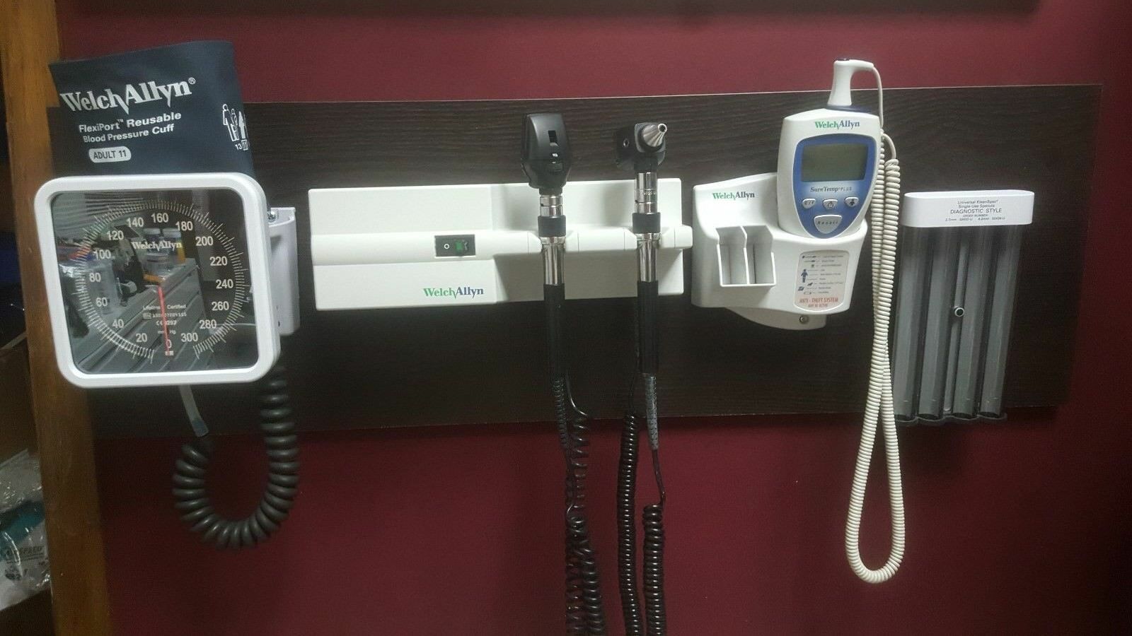 Welch Allyn 767 Wall Board, Otoscope, Ophahlmoscope, Thermometer, Blood