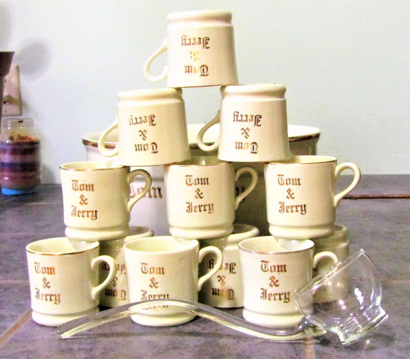 Vintage Tom And Jerry Punch/Eggnog Bowl Set by Hall12 Cups Home Pubs