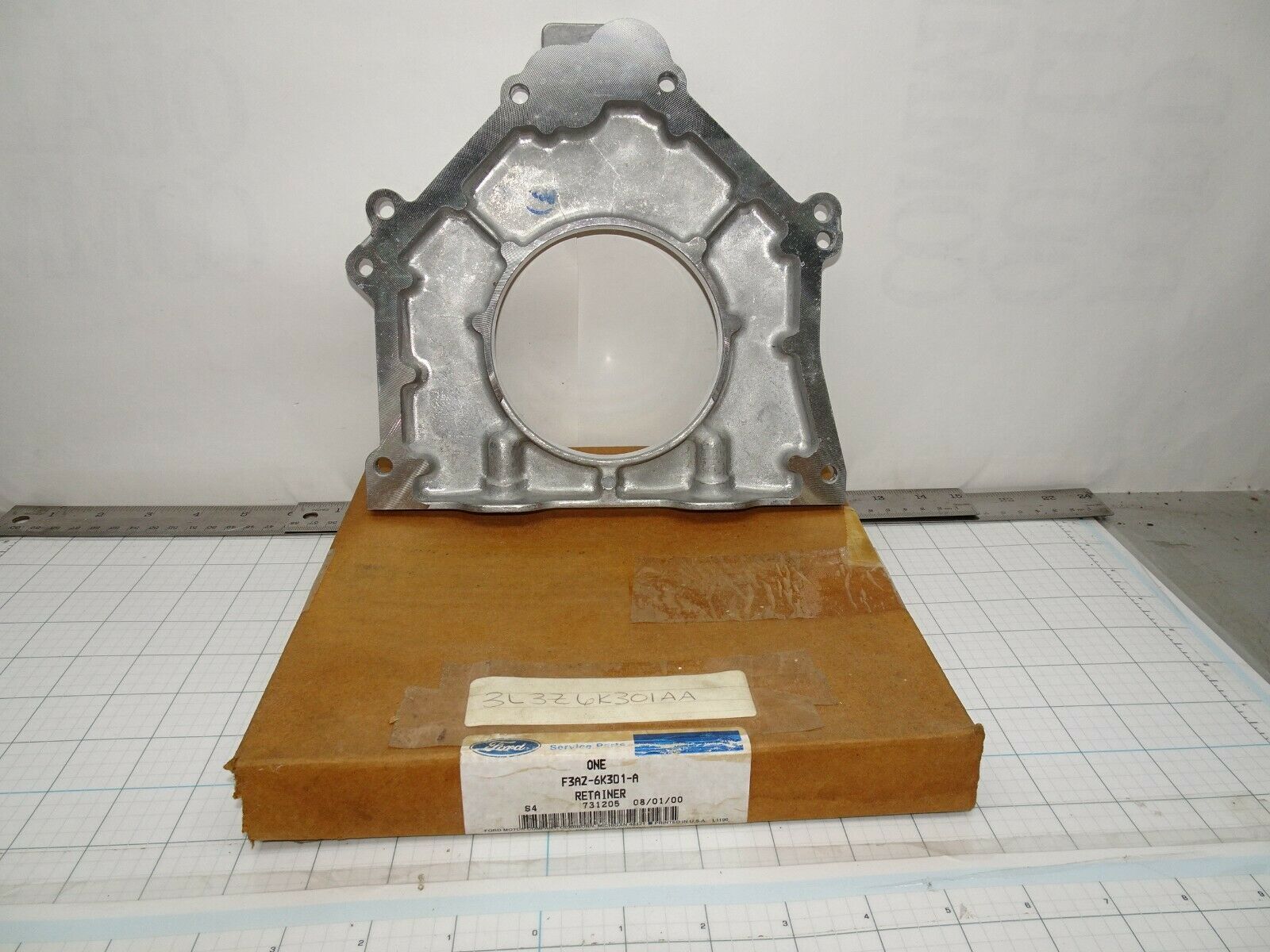 Ford F3AZ-6K301-A Retainer Plate For Rear Main Seal OEM NOS - Car ...