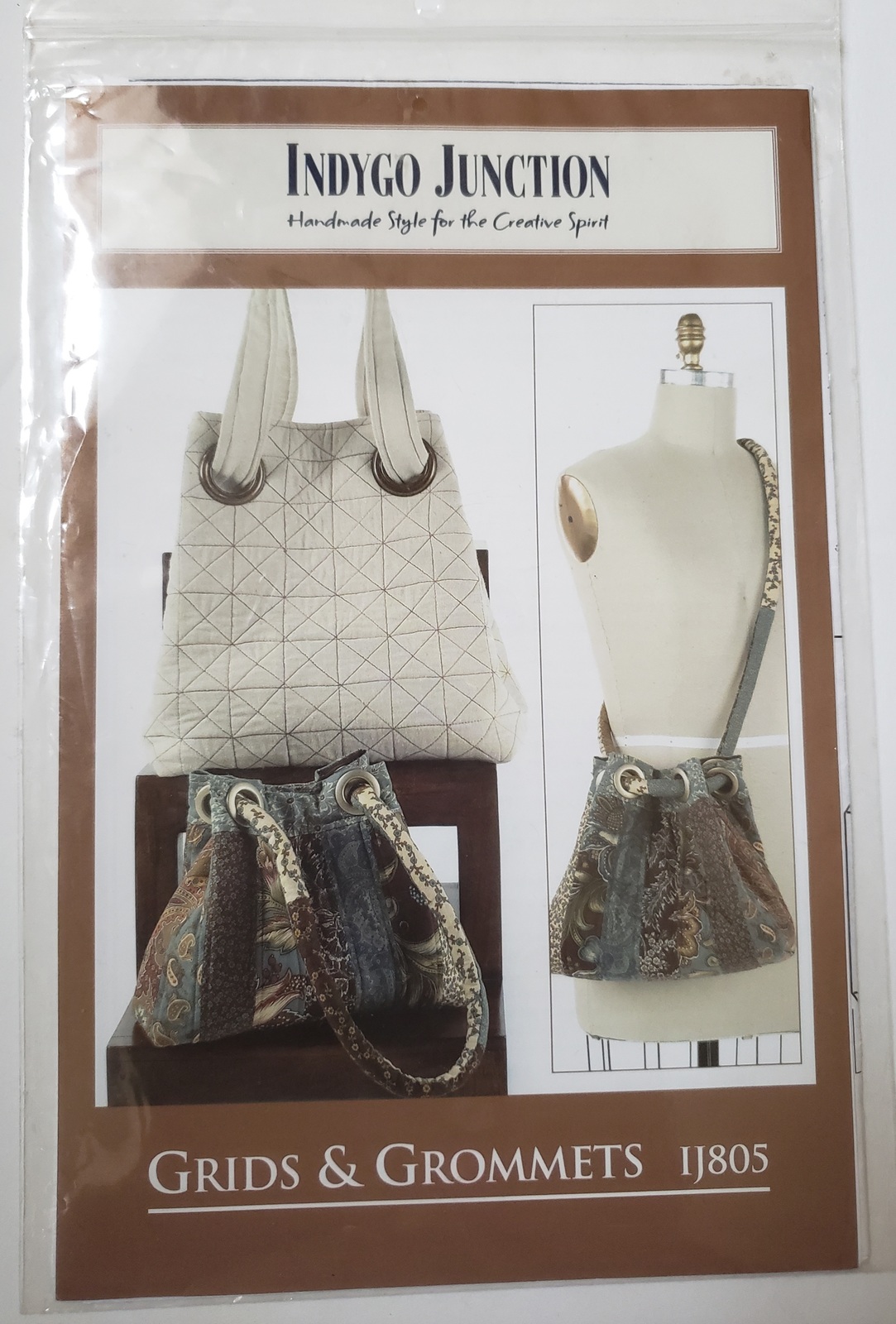 INDYGO JUNCTION GRIDS & GROMMETS IJ805 TOTE PURSE SEWING PATTERN - $9.99
