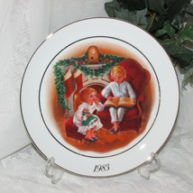 ENJOYING THE NIGHT BEFORE CHRISTMAS COLLECTOR PLATE Avon 1983 Holiday Vi... - $17.99