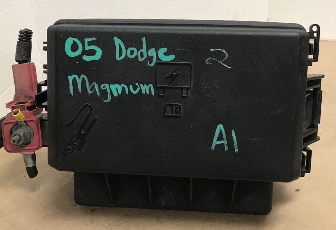 Integrated Fuse Box Module 2005 Dodge Magnum 2.7L 05087166AI Other
