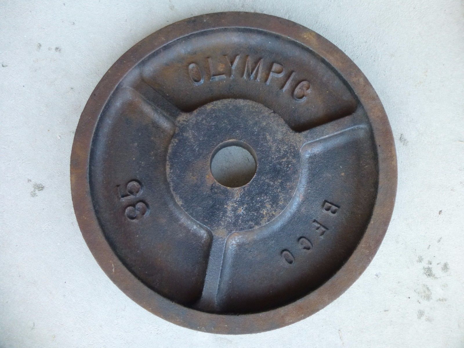 (1) Vintage Olympic 35lb Deep Dish Weights Plates 35 weight set rare
