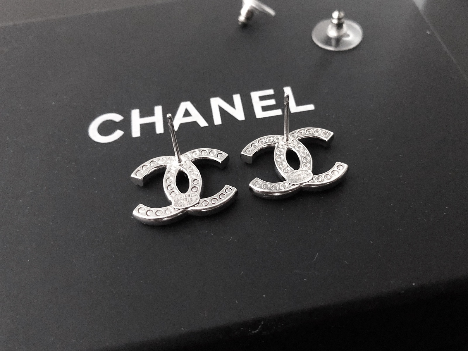 Authentic Chanel Classic Large CC Logo Crystal Light Silver Stud ...