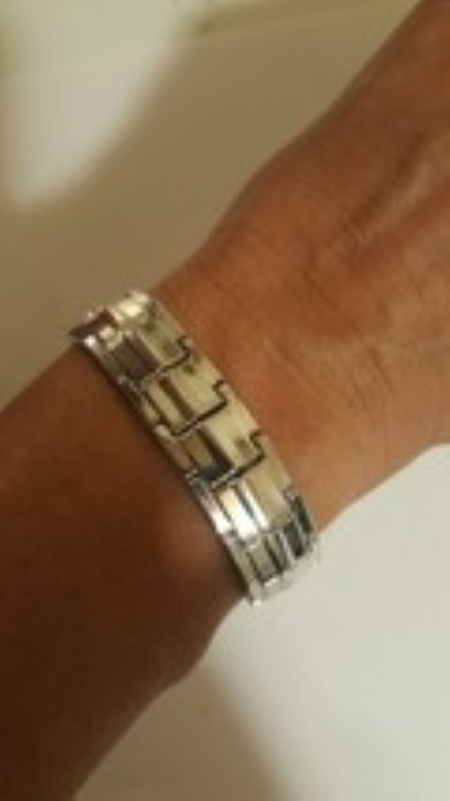 Magnetic 591pcs titanium bracelet holistic pain relief 1  large  1