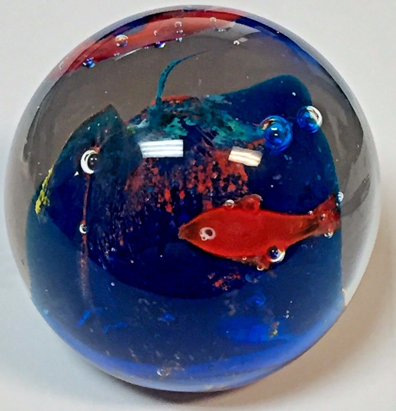 VINTAGE Murano Art Glass Aquarium HandBlown Fish Tank Paperweight with