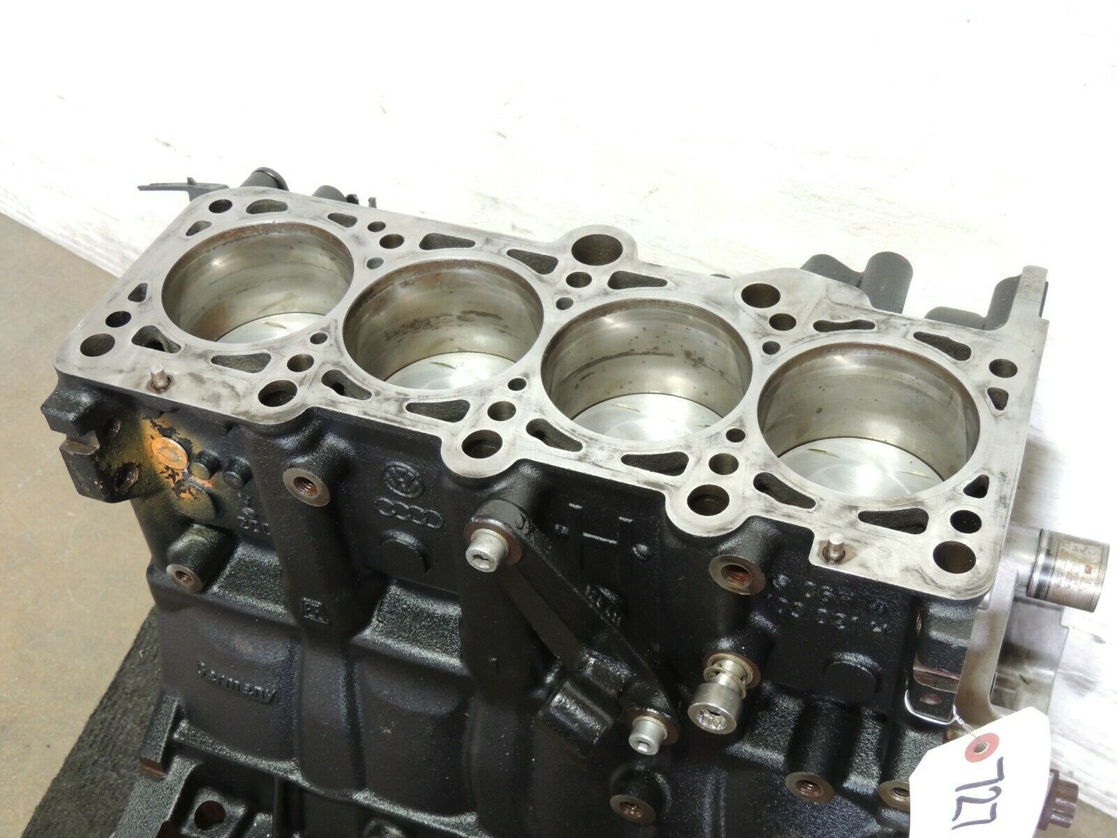 Mk5 Vw Golf Gti 2.0T Fsi Bpy Engine Motor Crankshaft Pistons Short