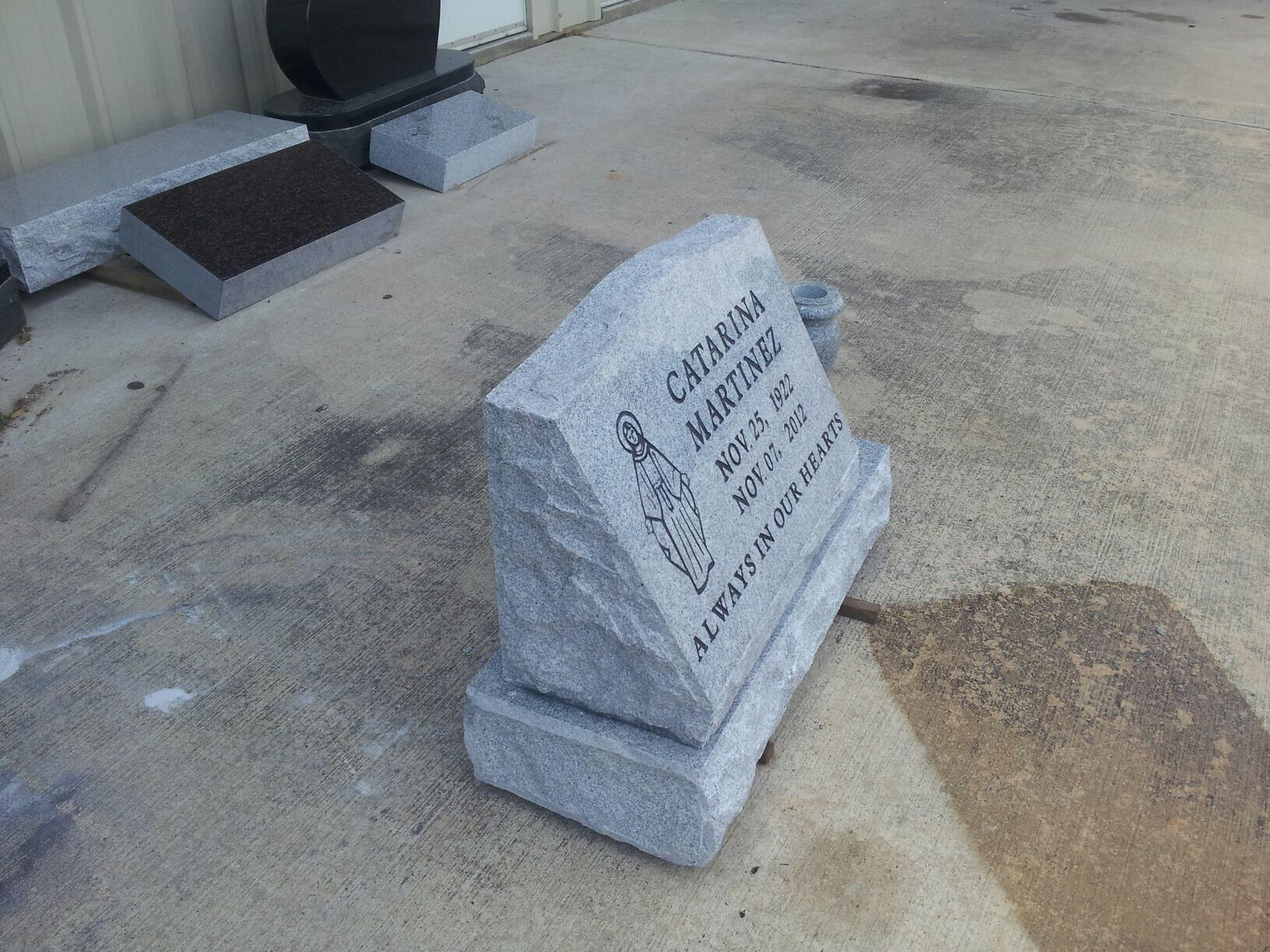 gray-granite-single-slant-monument-headstones-grave-markers