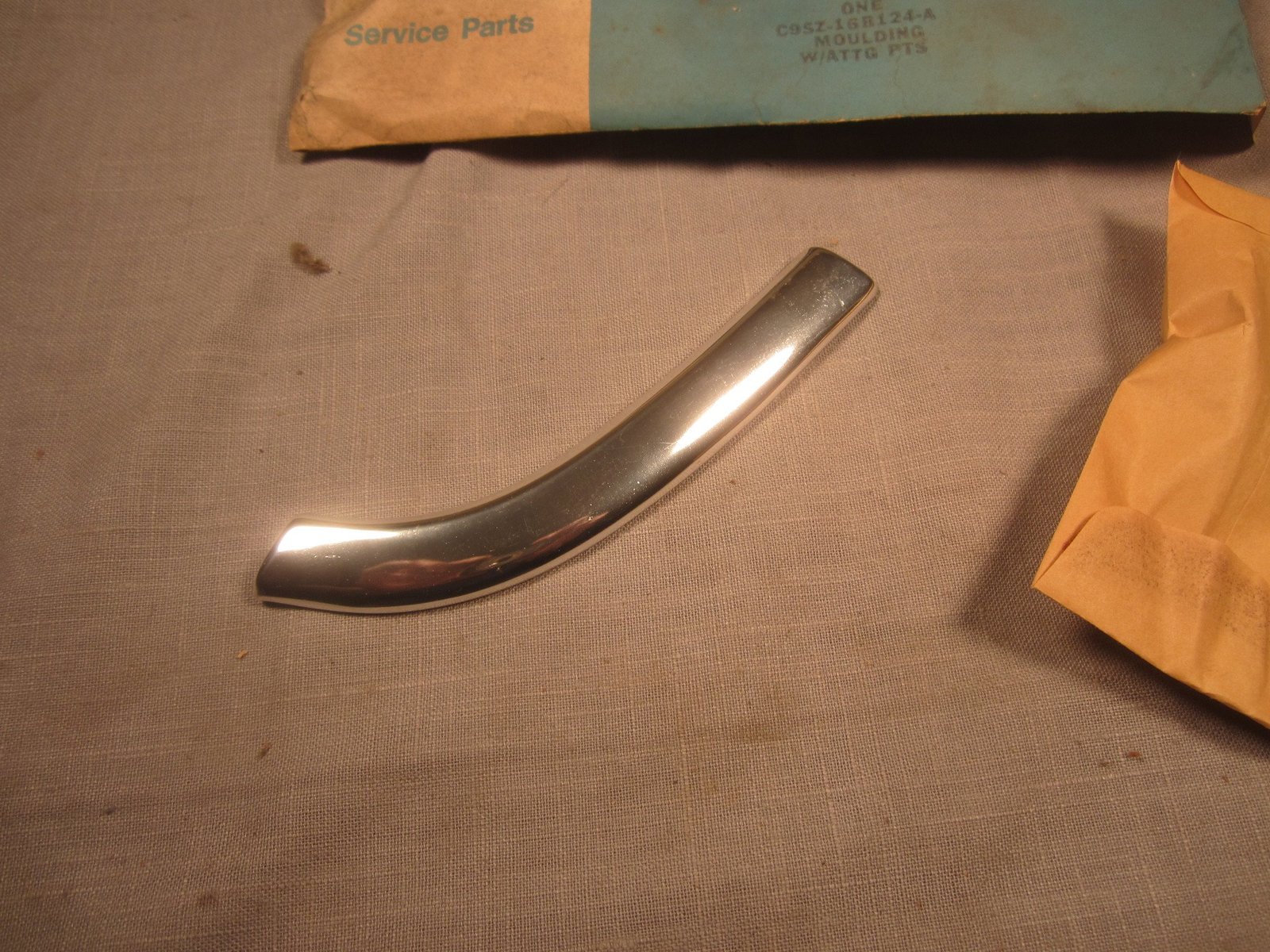 1969 Ford Thunderbird RH front fender extension eyebrow molding C9SZ