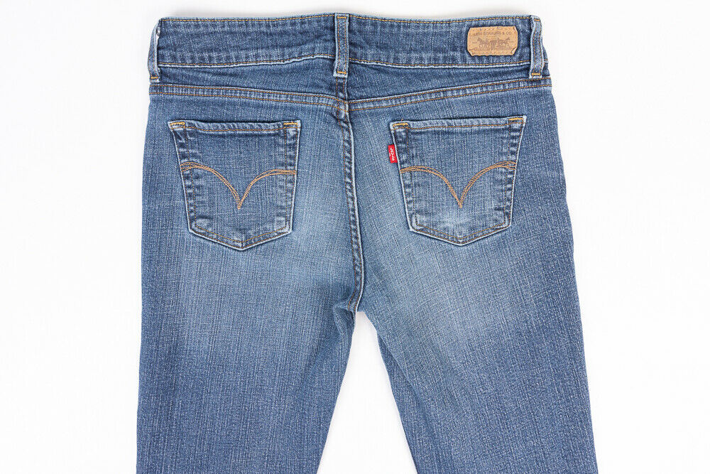 Levis 526 Slender Straight Leg Womens Jeans Medium Wash Size 6 - Jeans