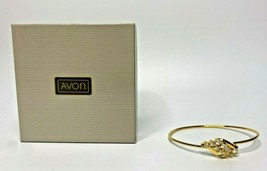1989 Avon Cocktail Bracelet Small Gold Tone Rhinestone Detail New AV 2 - $14.99