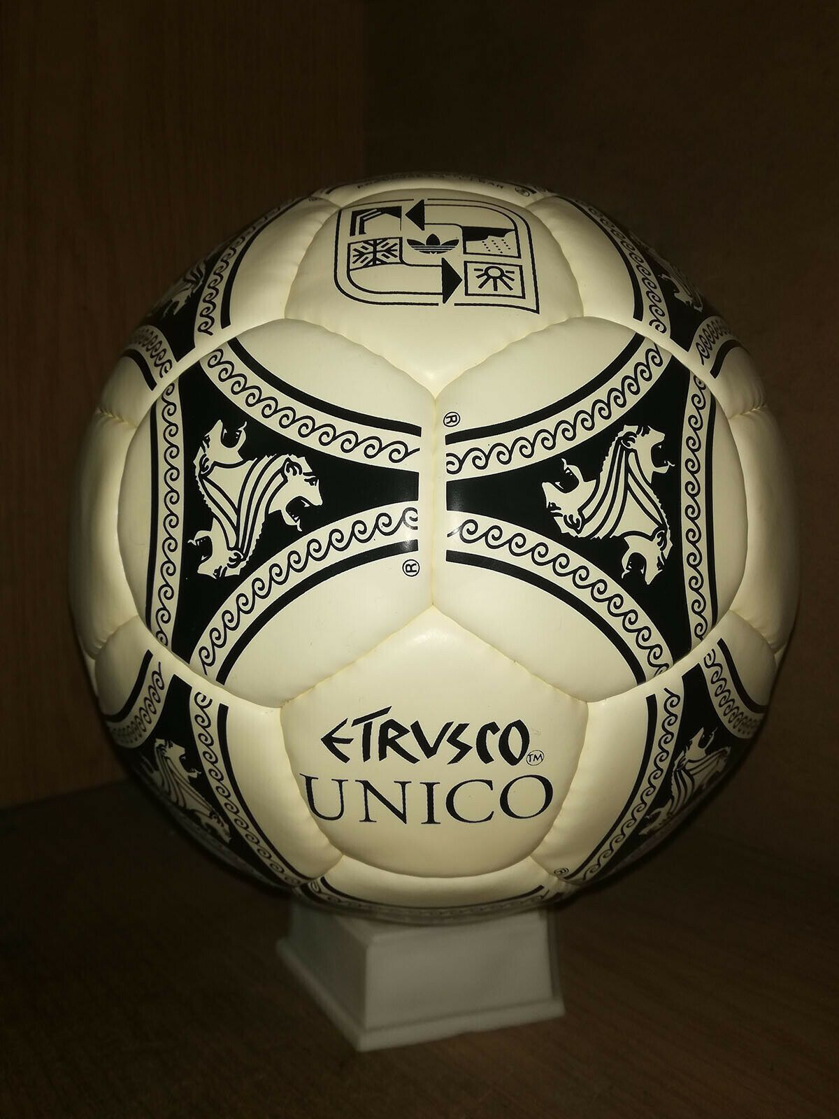 adidas etrusco unico ball