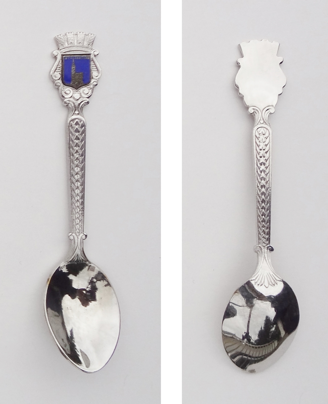 Collector Souvenir Spoon France Strasbourg Cathedral Emblem