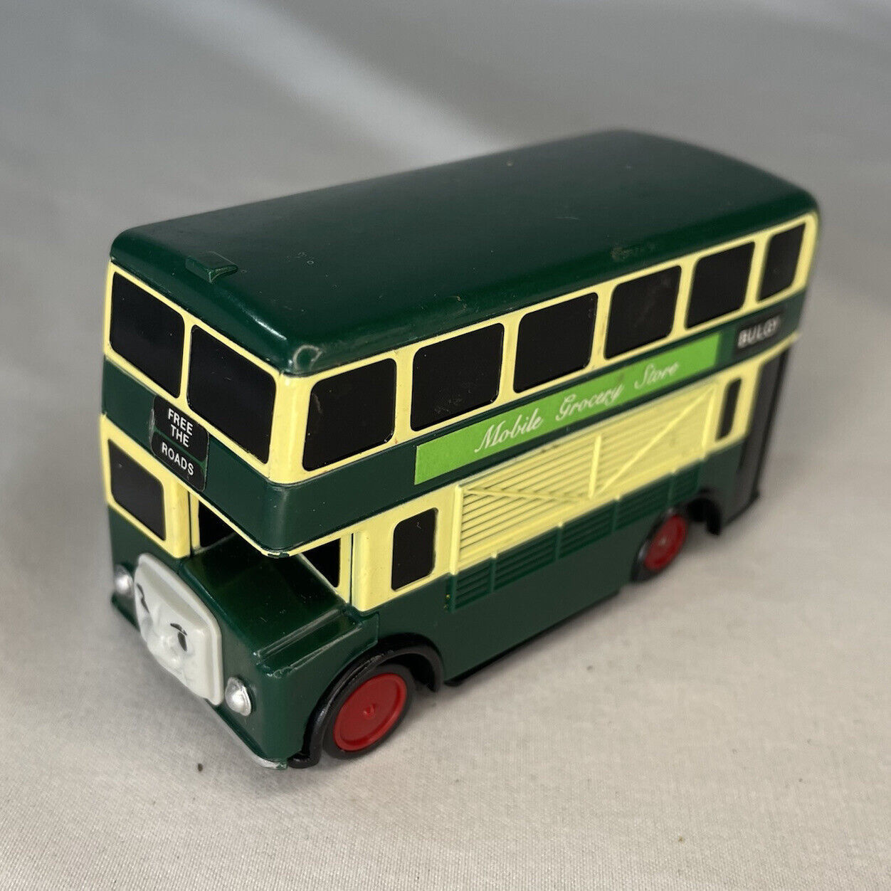 1995 Tomy Thomas And Friends Trackmaster Motorized Railway Train Bulgy Green Bus Action Figures