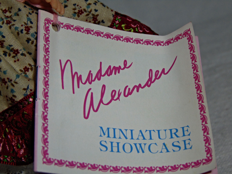madame alexander miniature showcase