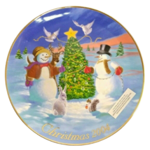 Avon &quot;Trimming the Tree w/ Friends&quot; Collectors Plate Christmas 2004 Hend... - $12.99