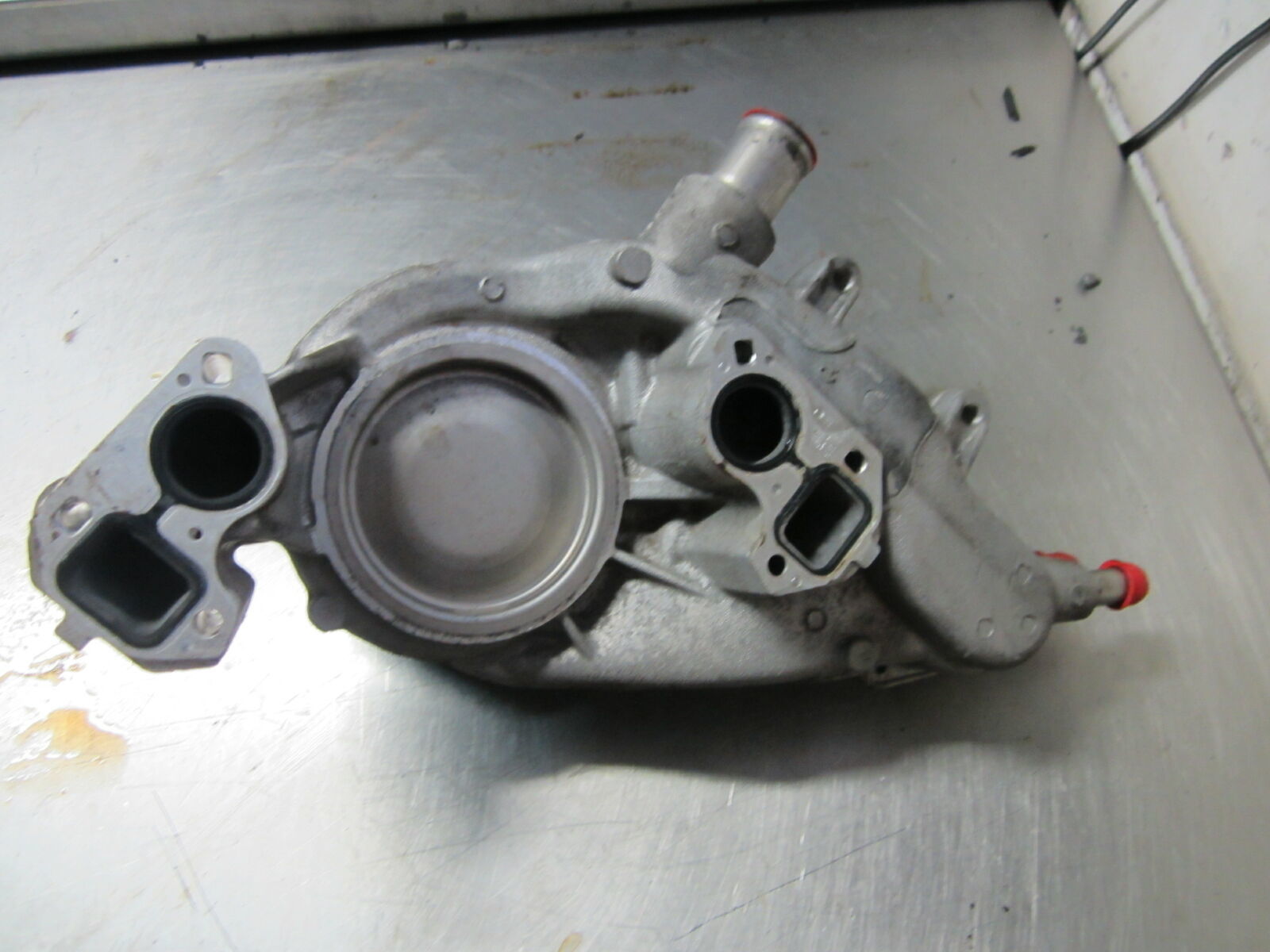 22Y010 Water Pump 2007 GMC Yukon 5.3 12637371 Water Pumps