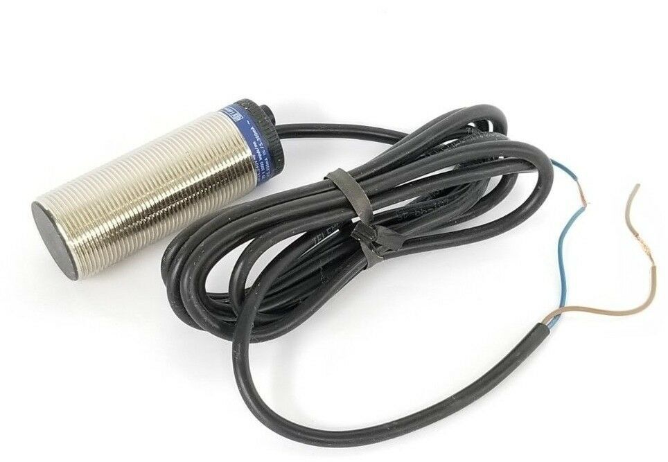 NEW TELEMECANIQUE XSAV12801 PROXIMITY SENSOR 24...240V Proximity Sensors