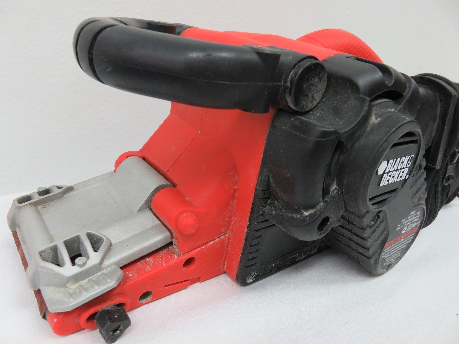 Black & Decker DS321 Dragster 7 Amp 3Inch by 21Inch Belt Sander Sanders