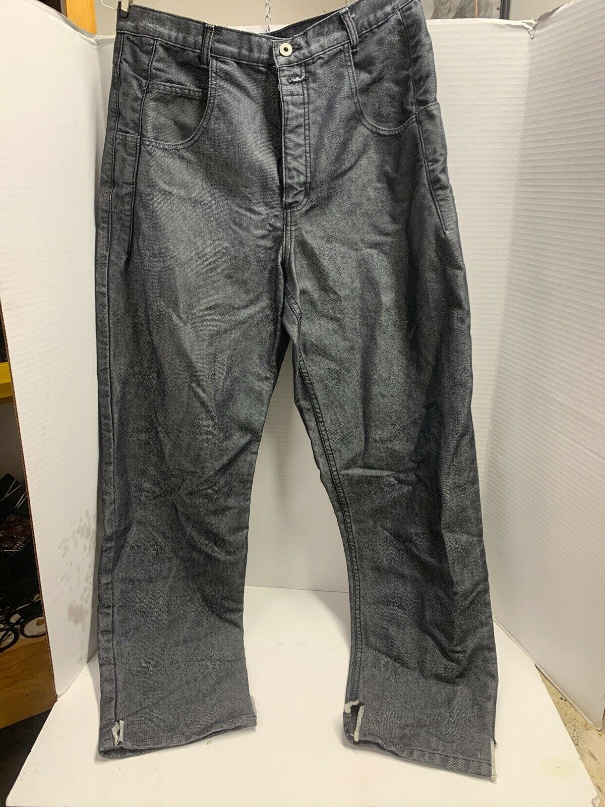 Vintage GUESS Pascal 075 Tapered Leg Jeans Green Tag Men's 34x32 Dark