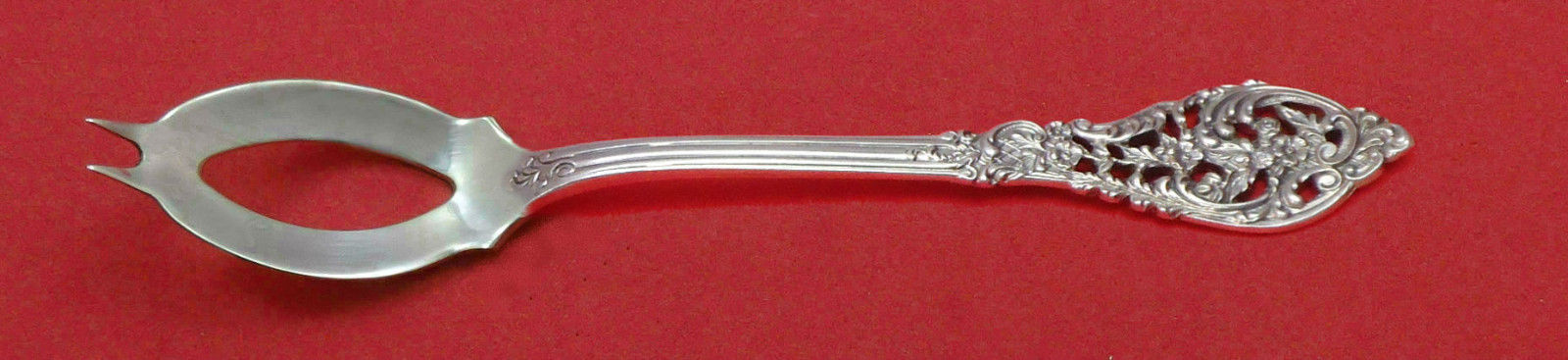Florentine Lace By Reed and Barton Sterling Olive Spoon Ideal 5 3/4" Custom - $62.10