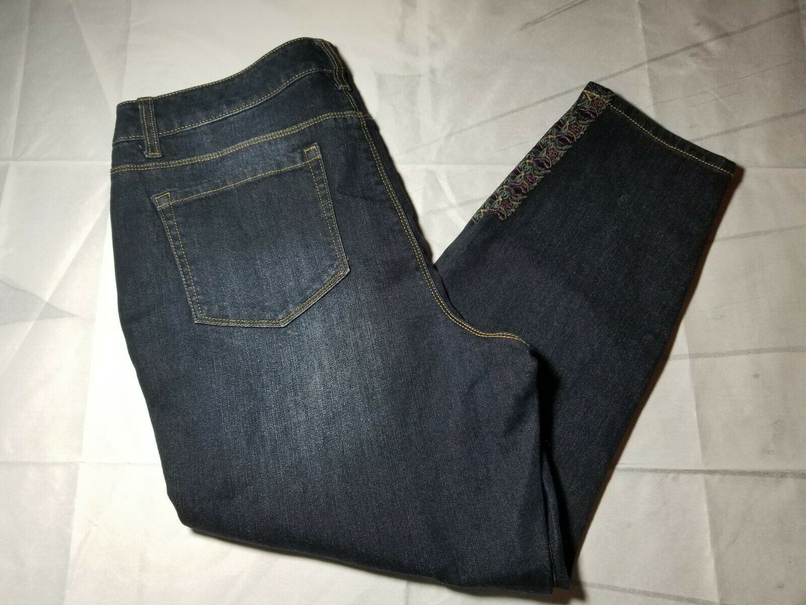 style & co capri mid rise