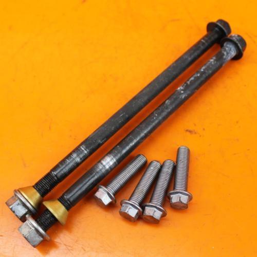 1316 YAMAHA YZF R6 OEM ENGINE MOUNTING BOLTS HARDWARE MOTOR SCREWS