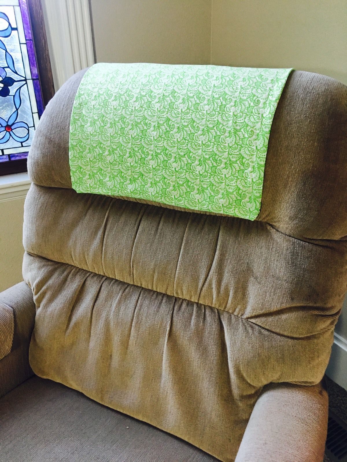 Sew A Custom Fabric Headrest Cover For Your Car