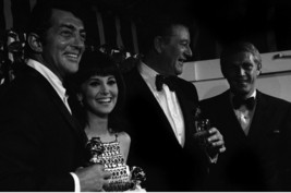 John Wayne and steve mcqueen Dean Martin Marlo Thomas Golden Globes 1967 18x24 P - $23.99