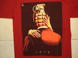 &quot;Love&quot; Suit Hand Grenade Head Artwork Relationship Red T Shirt M - $17.17