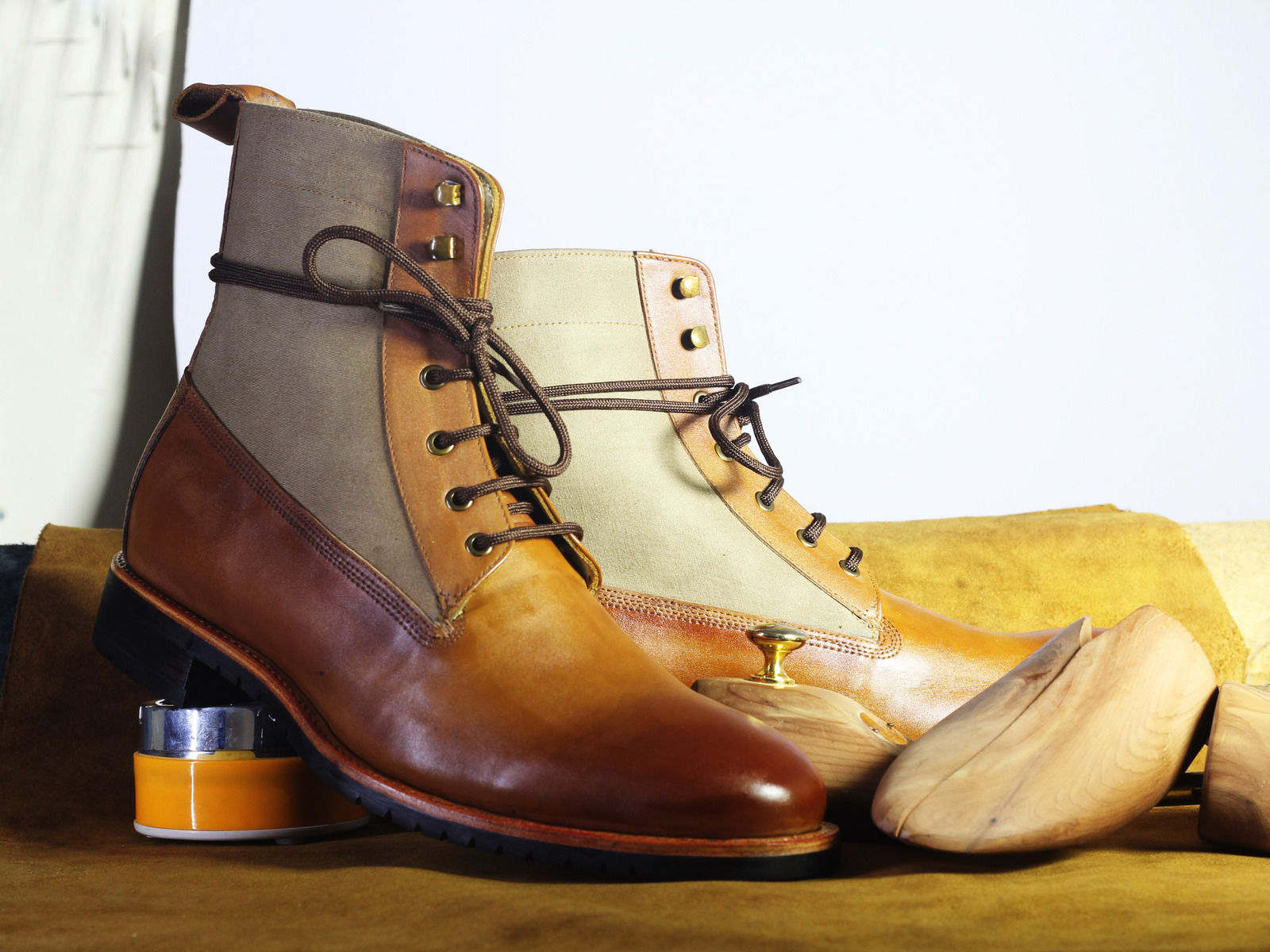 pointed toe beige boots