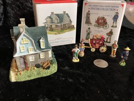 Liberty Falls 1998 - Miller Family's House, Mail Coach and 4 figurines - WK4 - $12.50