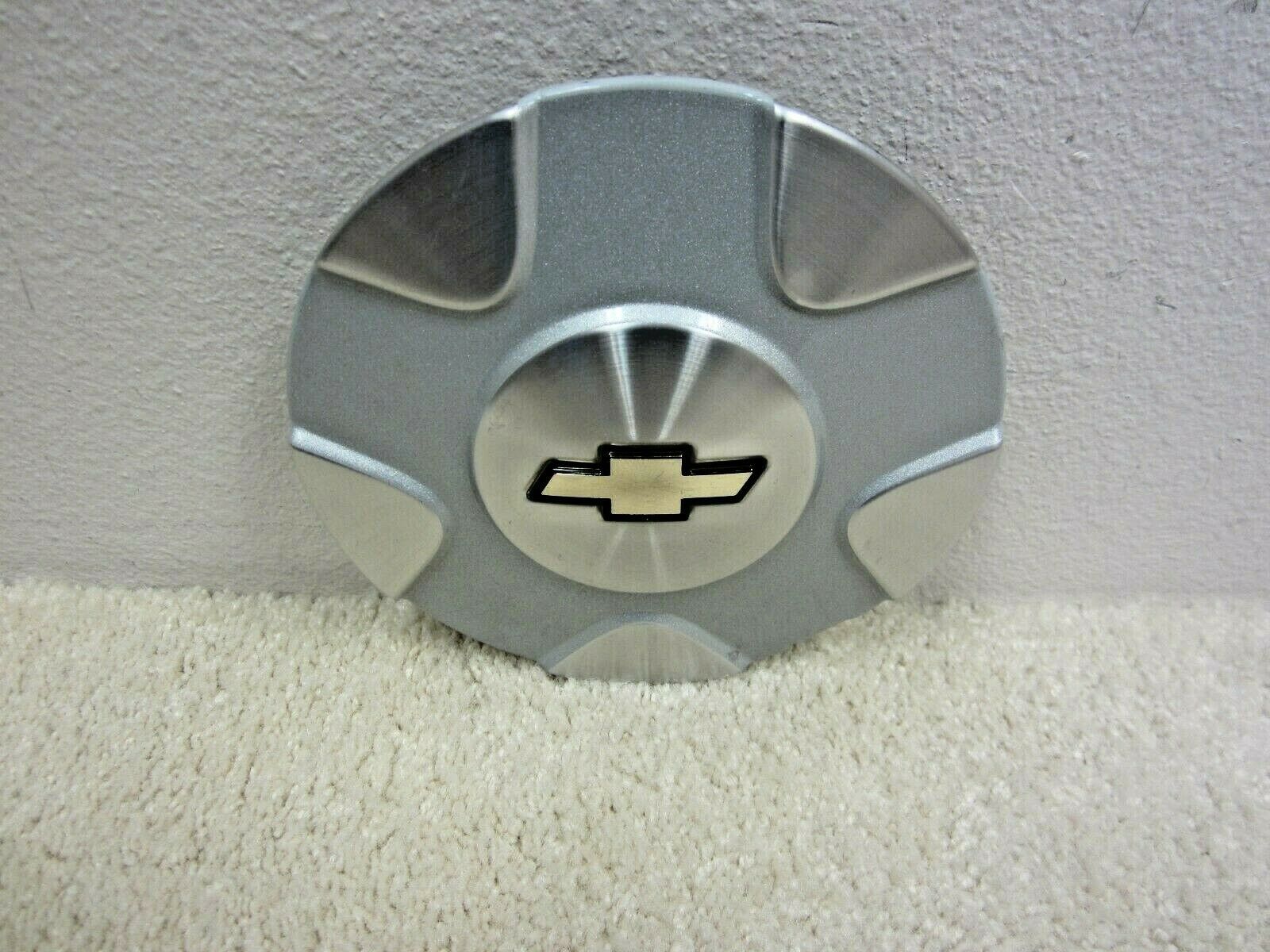 2002 2003 CHEVROLET TRAILBLAZER OEM 17" ALLOY WHEEL CENTER CAP 9593384