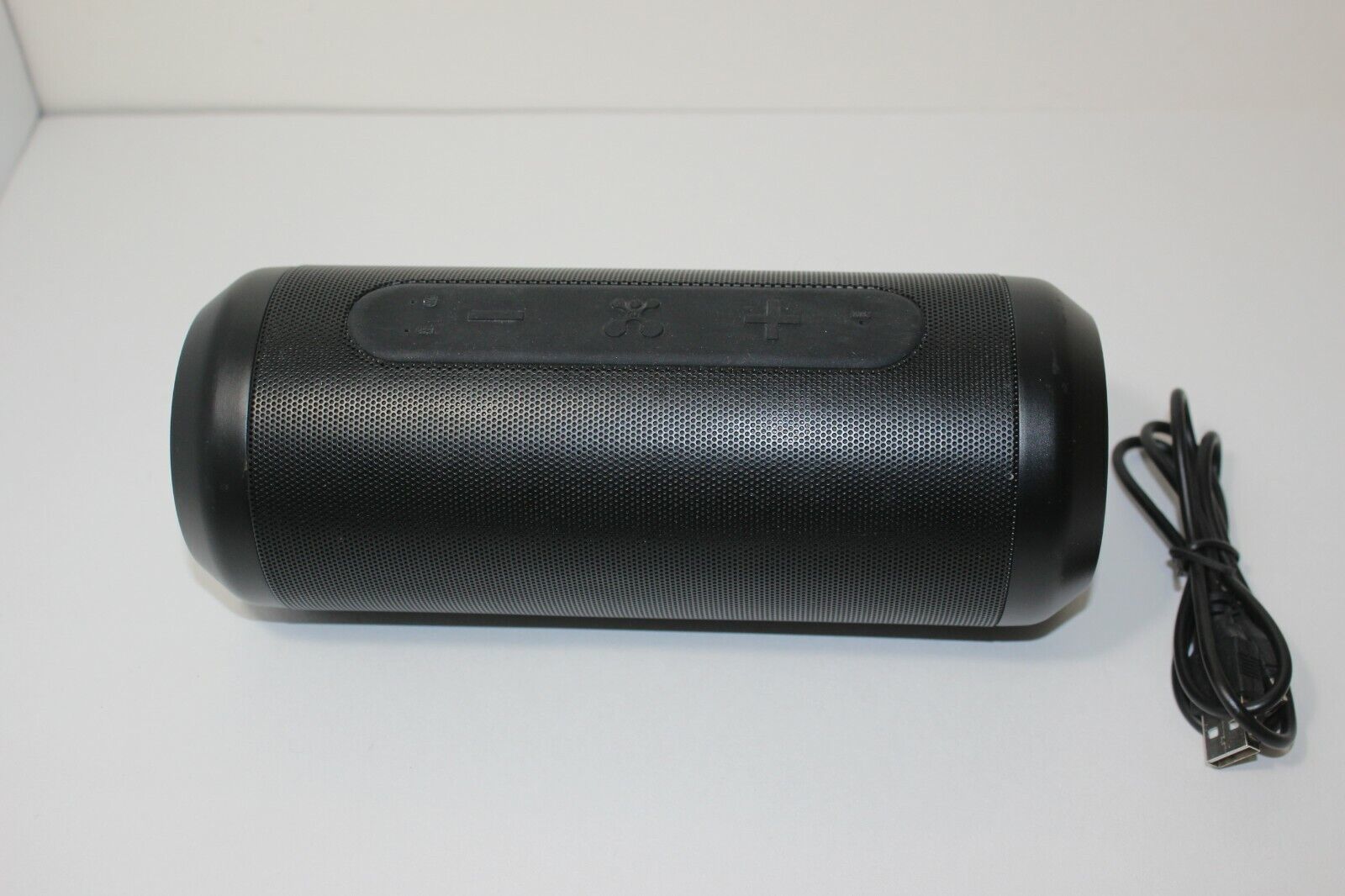 Atomi Sonick Plus Black Portable Bluetooth Speaker with Charger AT1082 Chargers & Cradles