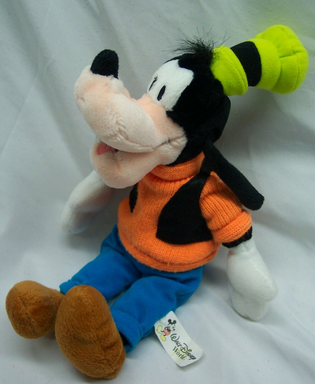 Walt Disney World NICE CLASSIC GOOFY 12