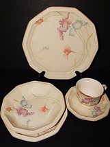 Mikasa Craft Works DQ 201 Cream Colored Floral Pastel Pattern Place Set 5 Piece  - $36.62