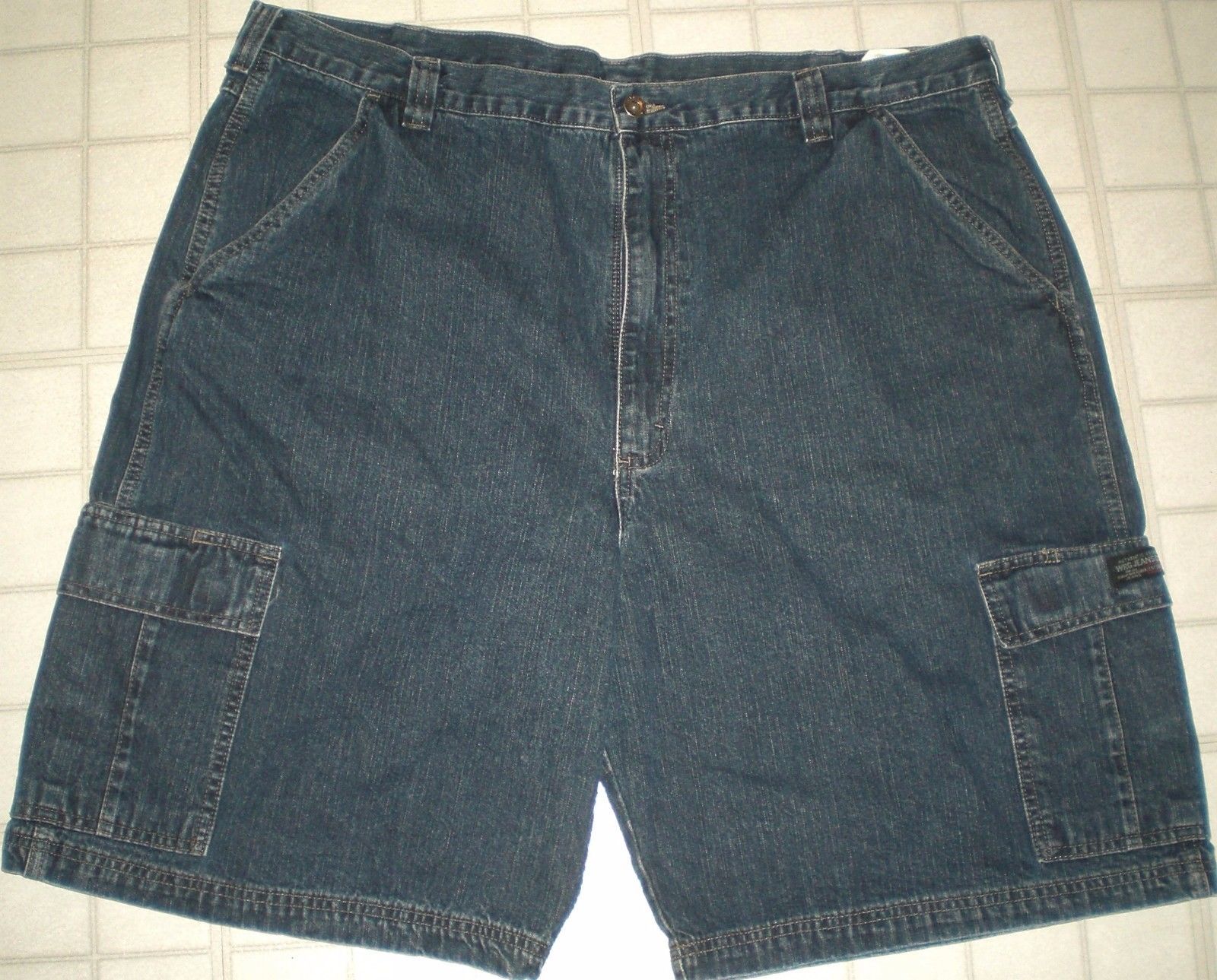 wrangler blue jean cargo shorts