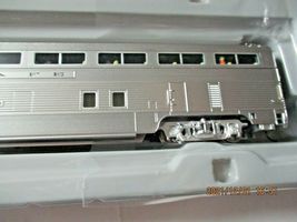 Walthers Proto Stock # 920-9665 Santa Fe 85' 68 Seat Step-Down Coach Deluxe #2 image 3