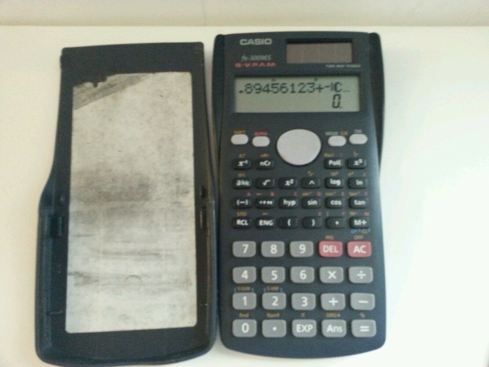 CASIO SOLAR SCIENTIFIC CALCULATORFX300MSWITH COVERWORKS Calculators