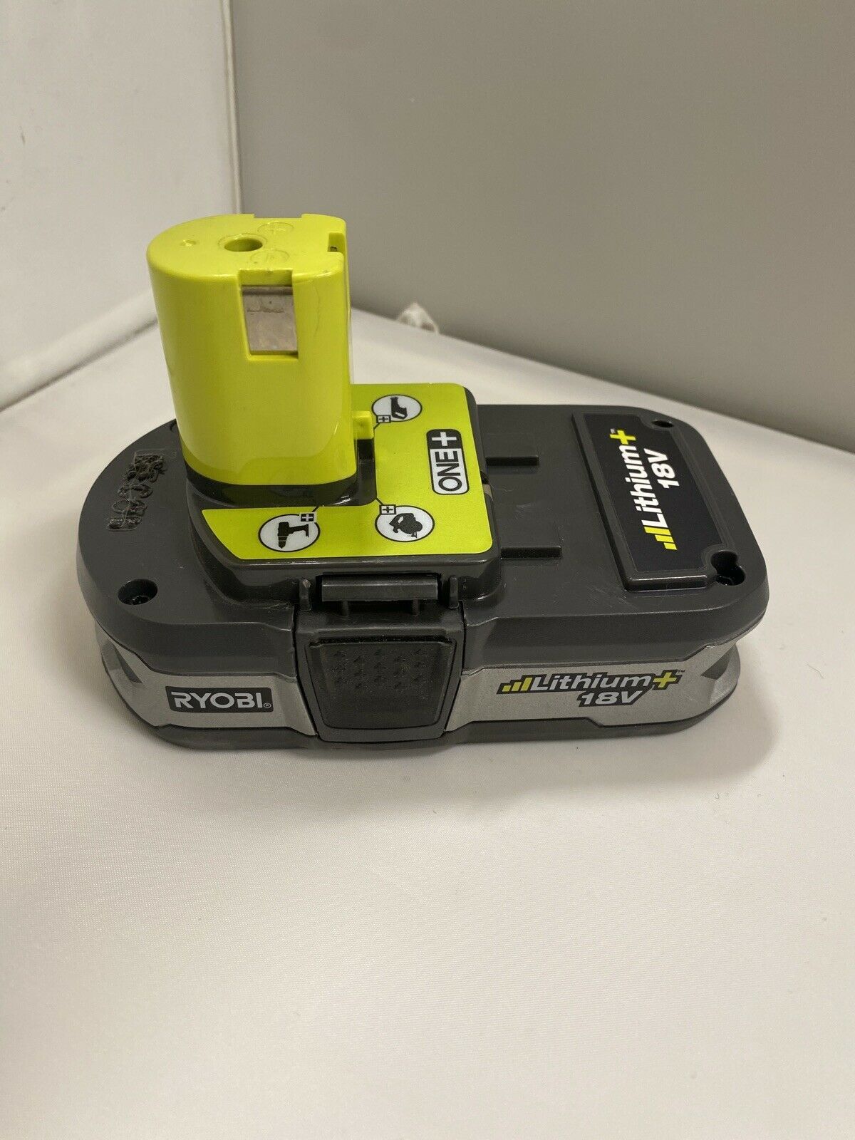 RYOBI 18v 1.5 AH LITHIUMION BATTERY PACK MODEL P107 Ships
