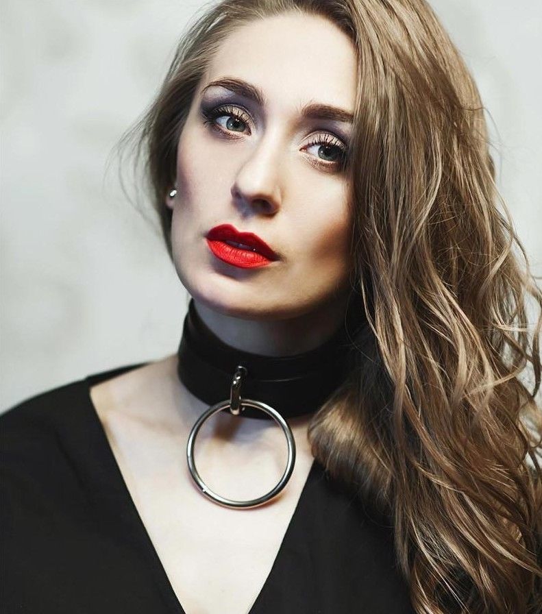 Women Faux Leather Collar Wide Neck Strap Adjustable Belt With Metal