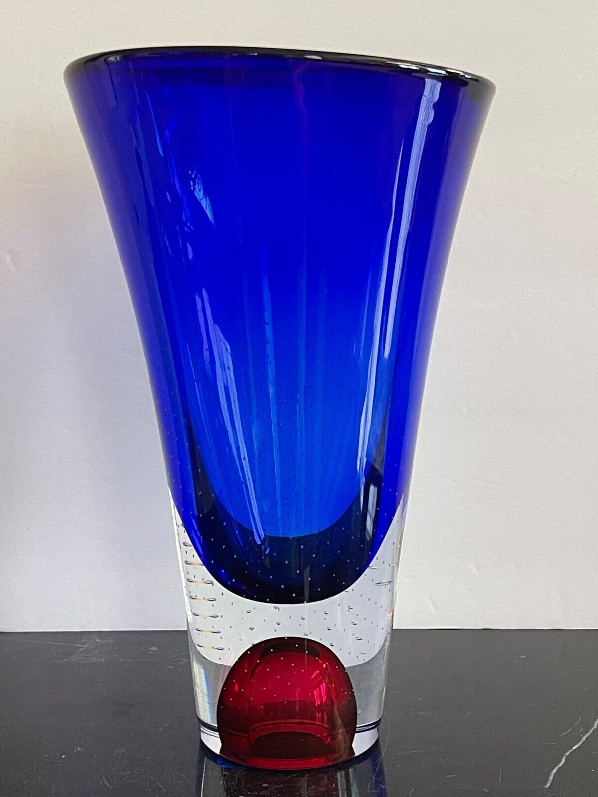 Kosta Boda Signed Goran Warff 70400577 Zoom Art Glass Vase Vases